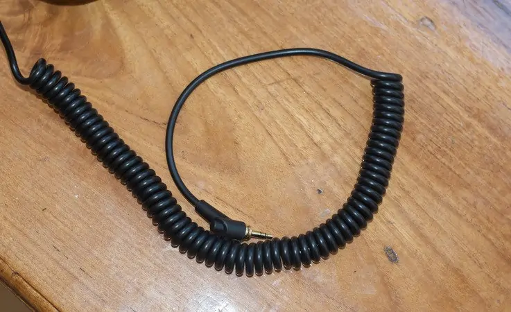 wire of Maono AU-MH501
